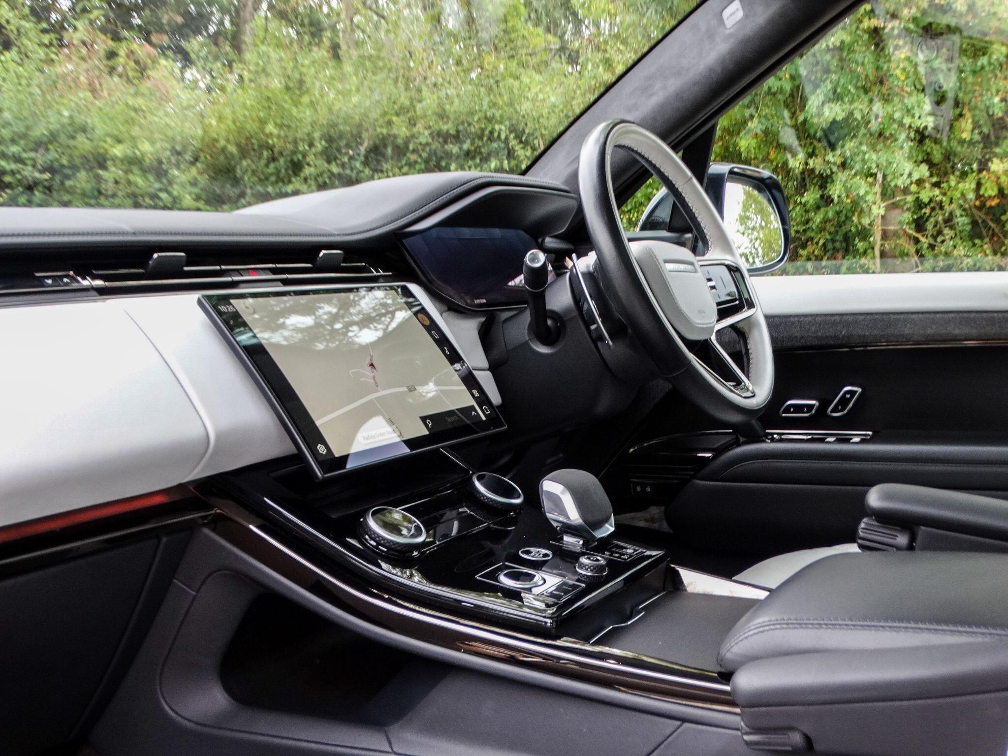 Land Rover Range Rover Sport 3.0 D300 MHEV Autobiography Auto 4WD Euro 6 (s/s) 5dr — photo 16