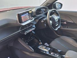Peugeot E-2008 Photo 9