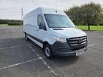 Mercedes-Benz Sprinter Photo 0