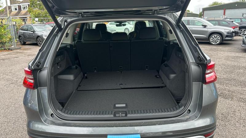 Skoda Kodiaq Photo at-9623d2902e97402fa9768bb4ea949e7e.jpg