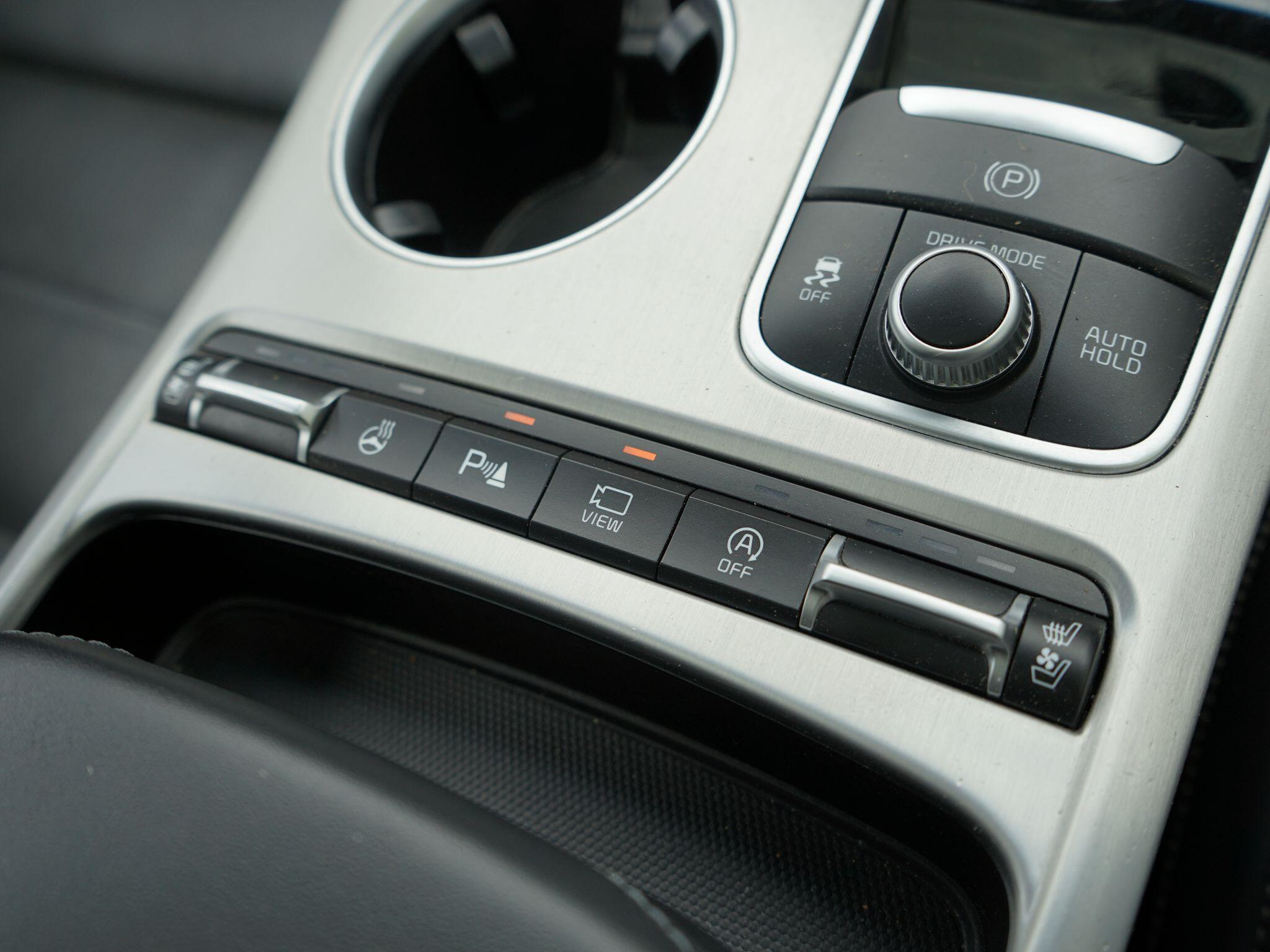 Kia Stinger 3.3 T-GDi V6 GT S Gran Turismo Auto Euro 6 (s/s) 5dr — photo 36