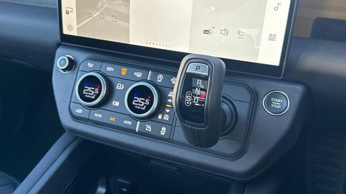 Land Rover Defender Photo at-963b64d30719455c8cc66c23f356a44e.jpg