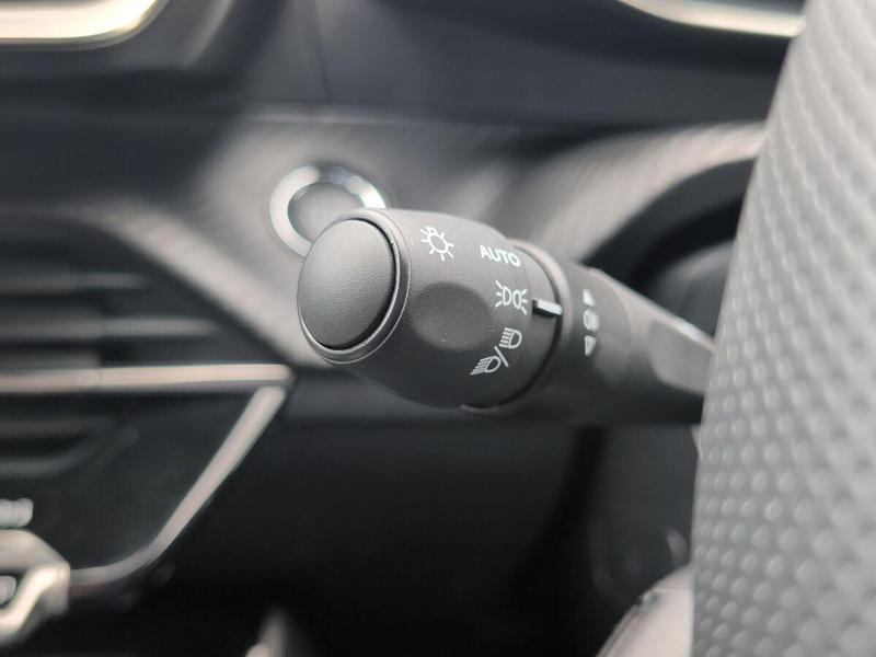 Used Peugeot 208 202601289492571 19