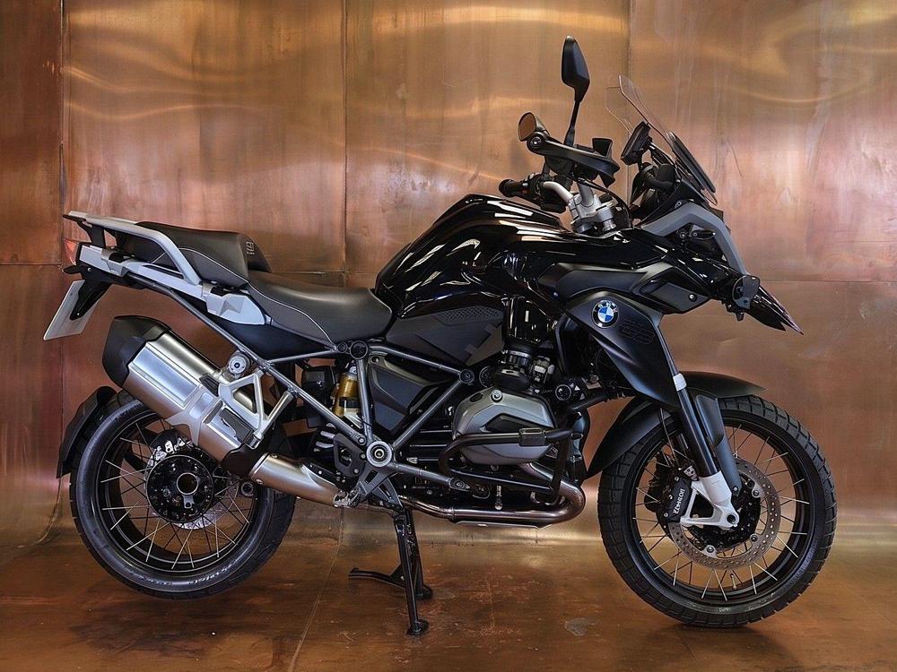 BMW R 1200 GS Photo at-9666436908574f9fb810938809d92f95.jpg