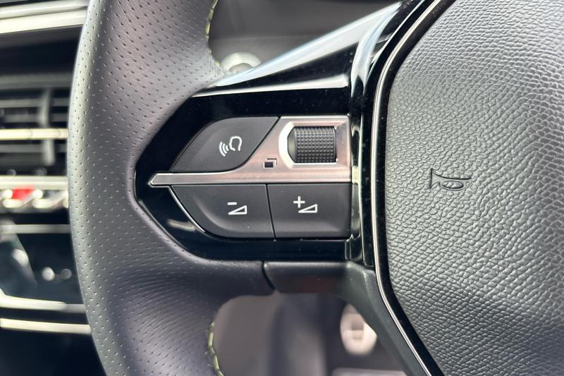 Used Peugeot 208 NV24HDO 32