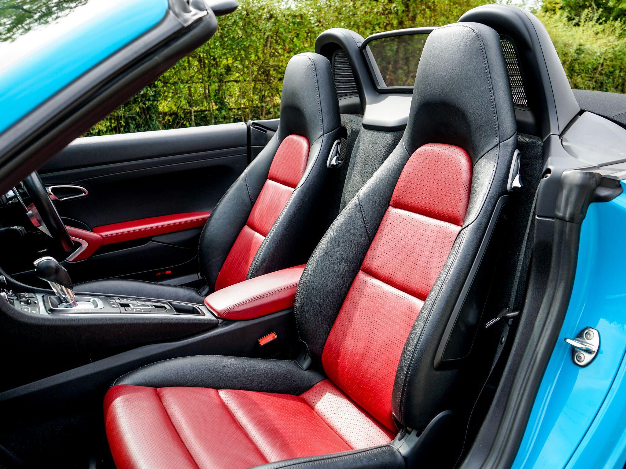Porsche 718 Boxster 2.5T S Convertible 2dr Petrol PDK Euro 6 (s/s) (350 ps) — photo 13