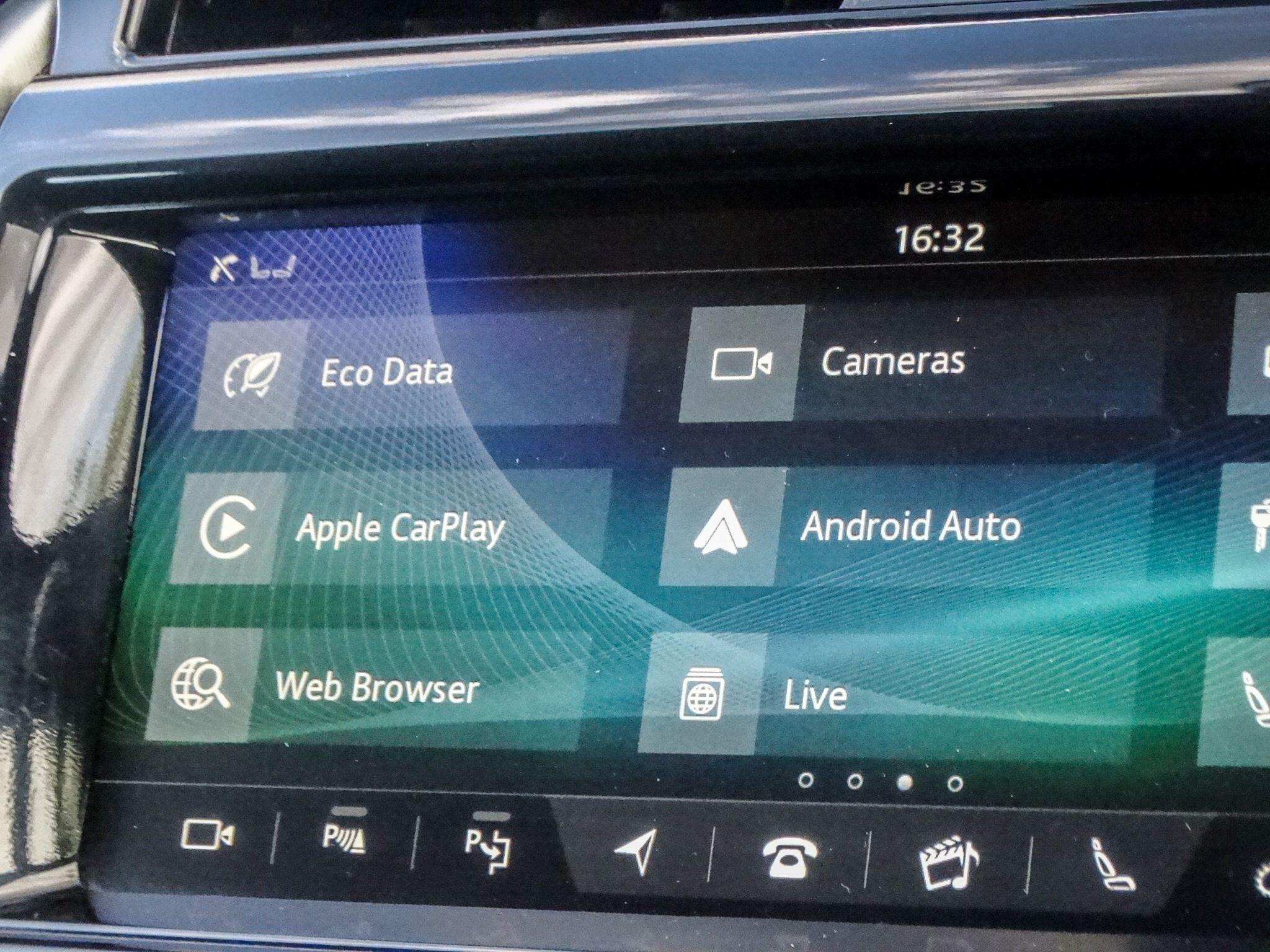Land Rover Discovery 3.0 SD V6 HSE Auto 4WD Euro 6 (s/s) 5dr — photo 25