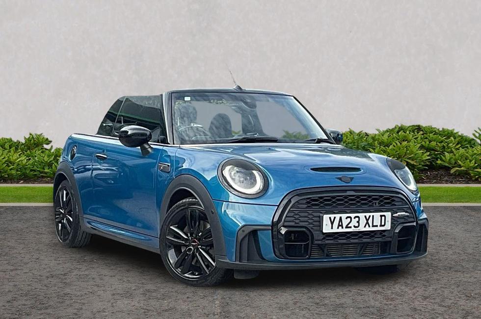 MINI Convertible Photo at-9793ff65af2947a7889aac6beff194cd.jpg