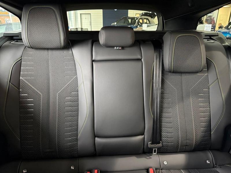 Used Peugeot E-308 SW 202602109822589 30