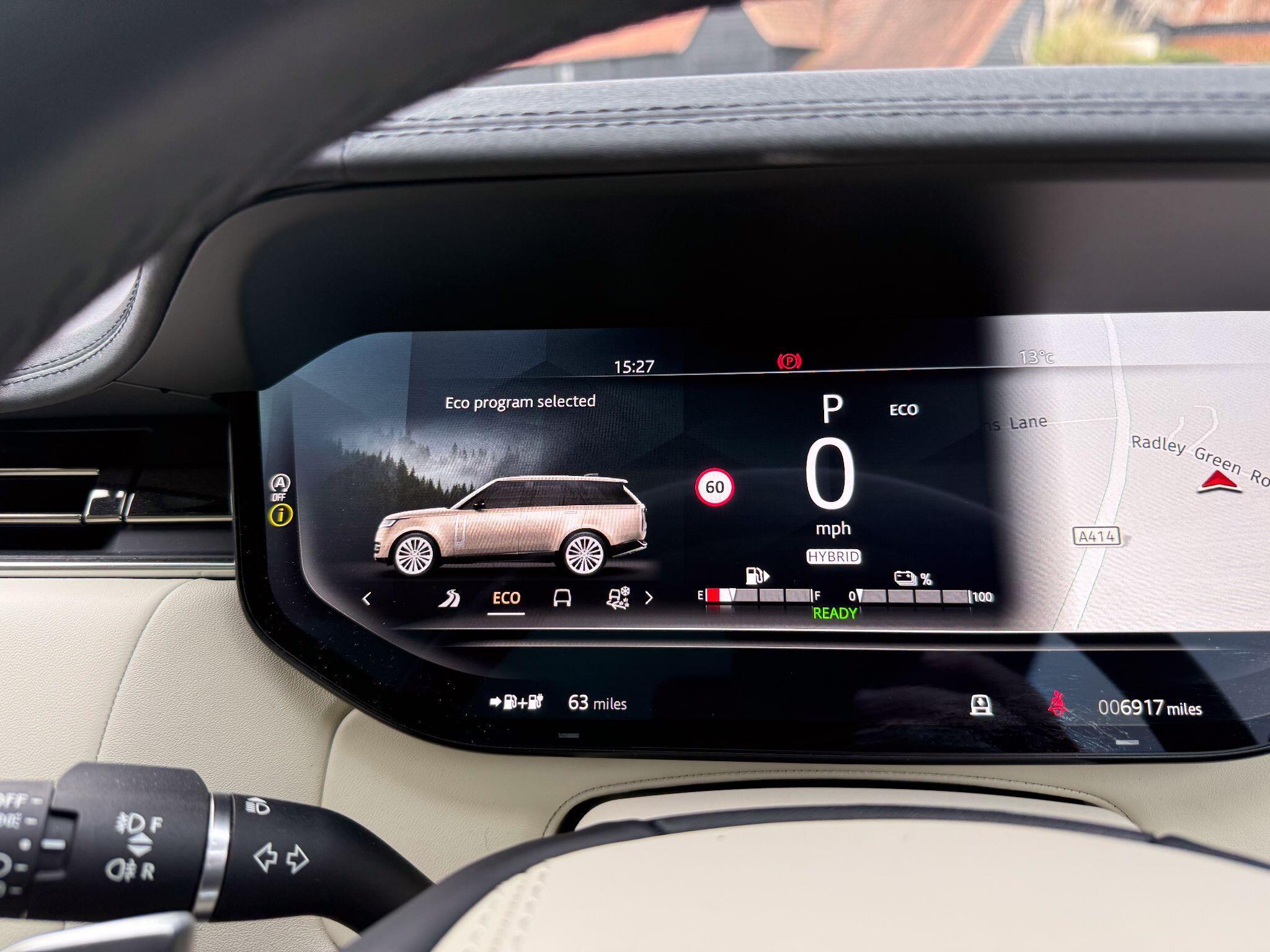 Land Rover Range Rover 3.0 P440e 38.2kWh SE SUV 5dr Petrol Plug-in Hybrid Auto 4WD Euro 6 (s/s) (440 ps) — photo 19