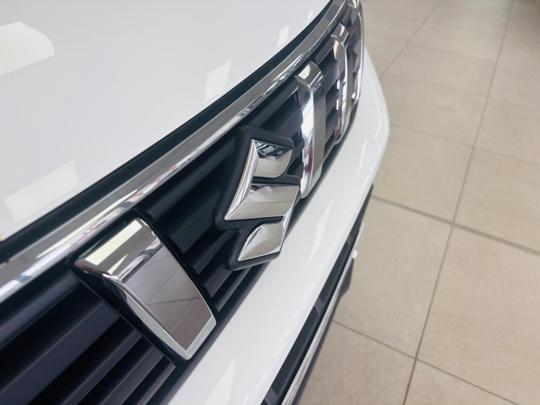 Suzuki Vitara Photo at-985dc5a736b64050b809f9644c16164b.jpg