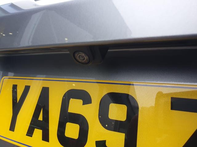 Used Jaguar F-PACE YA69ZDF 46