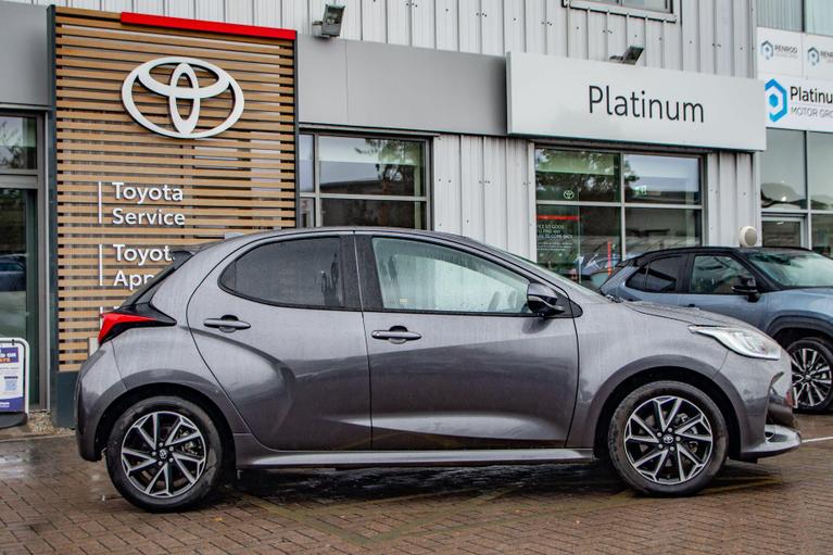 Used Toyota Yaris WP73FJK 3
