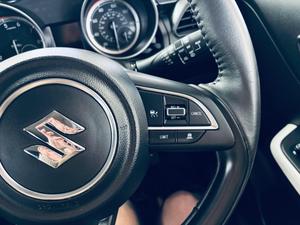 Suzuki Swift Photo 33