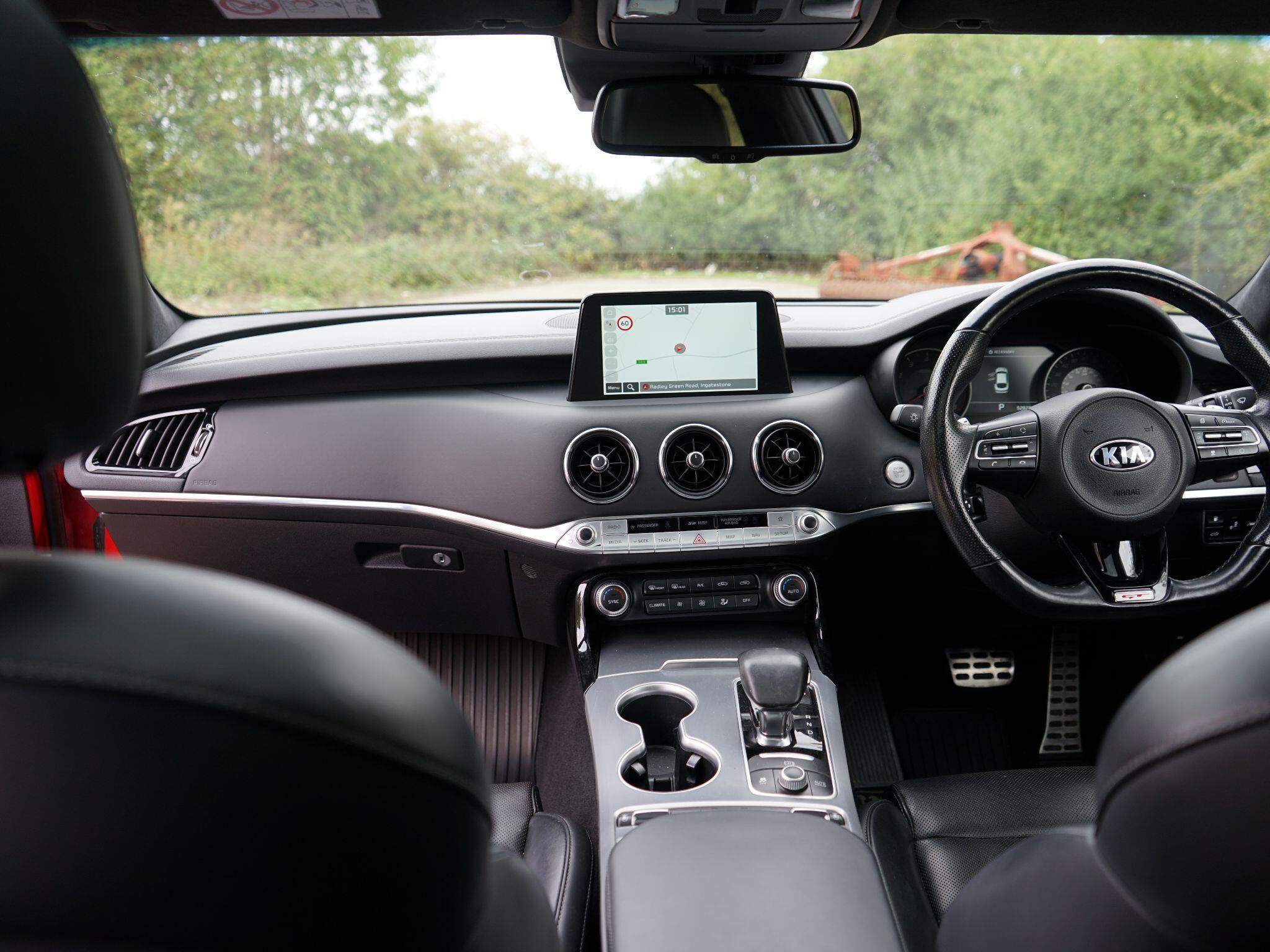 Kia Stinger 3.3 T-GDi V6 GT S Gran Turismo Auto Euro 6 (s/s) 5dr — photo 18