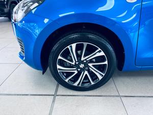 Suzuki Swift Photo 15