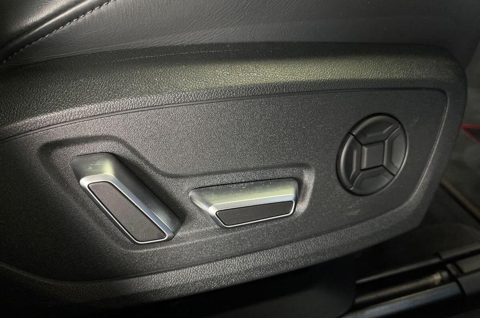 Audi RS6 Photo at-98f190cb44694659be12501f41ca4842.jpg