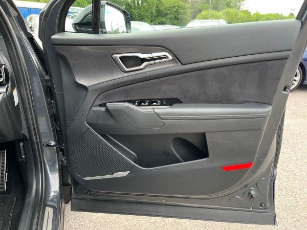 Kia Sportage Photo at-99048d7ca55440dbb4f993b5b9a9530a.jpg