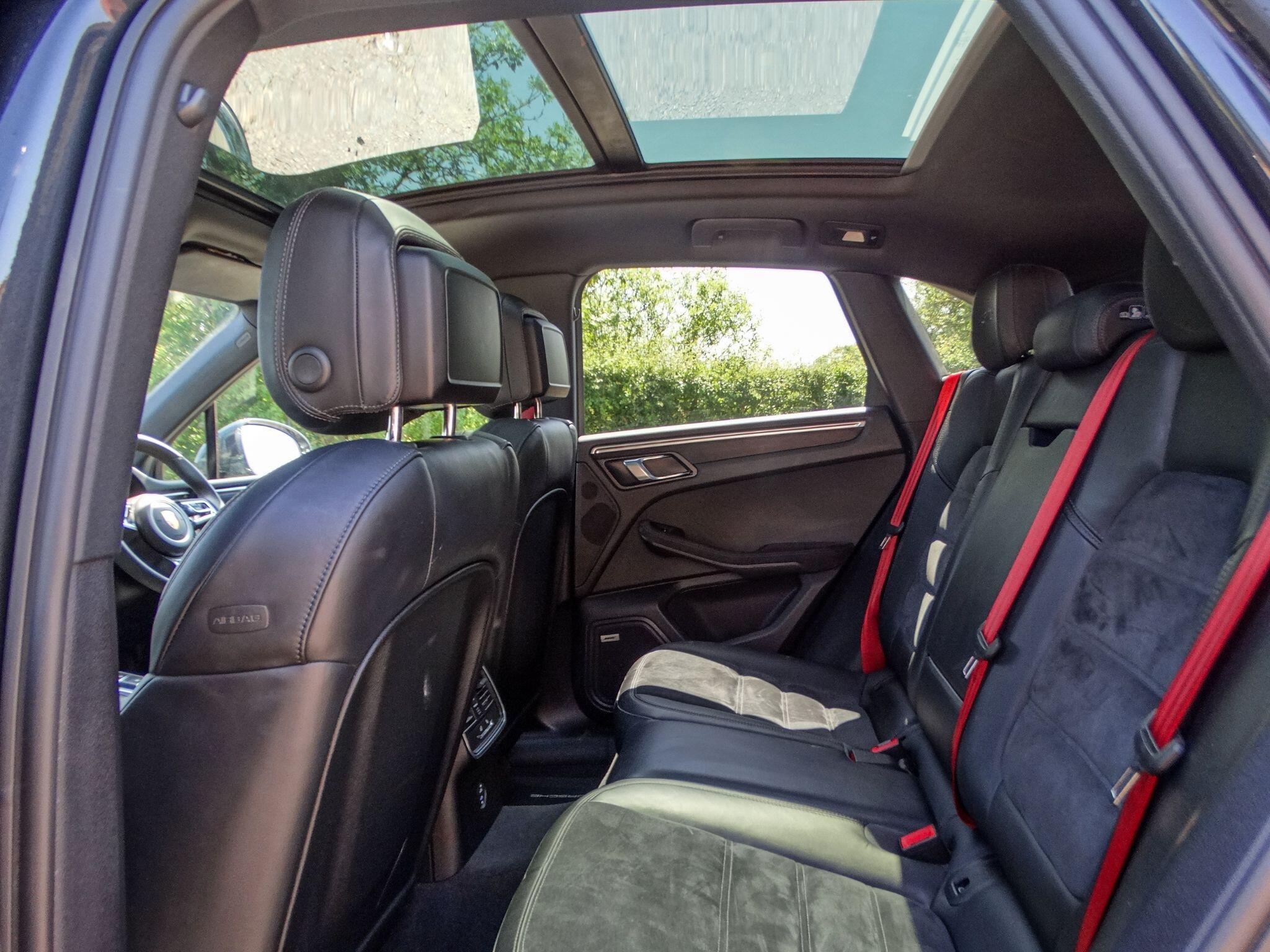 Porsche Macan 2.9T V6 GTS PDK 4WD Euro 6 (s/s) 5dr — photo 13
