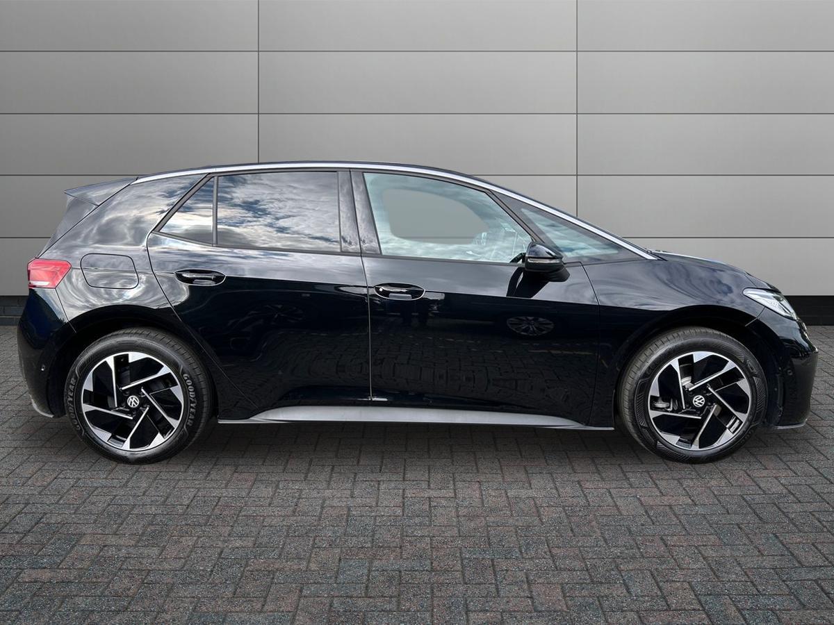 Volkswagen ID.3 Photo at-9930f0a60acb4d858ac475d489b47e11.jpg