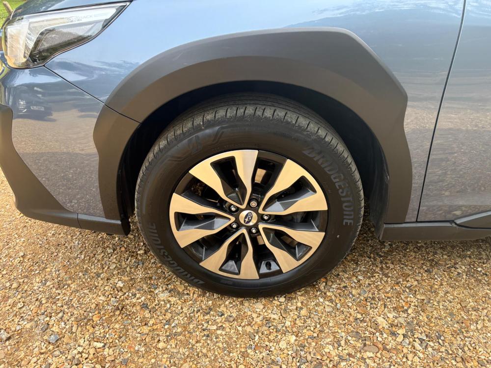 Subaru Outback Photo at-993713ee7c69453a8e77e5ff6e501400.jpg