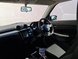 Suzuki Swift Photo 20