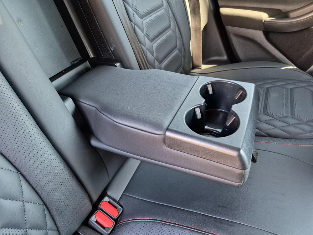 Ford Focus Photo at-9998430a0a2343b8b37ff72c1174b1a6.jpg