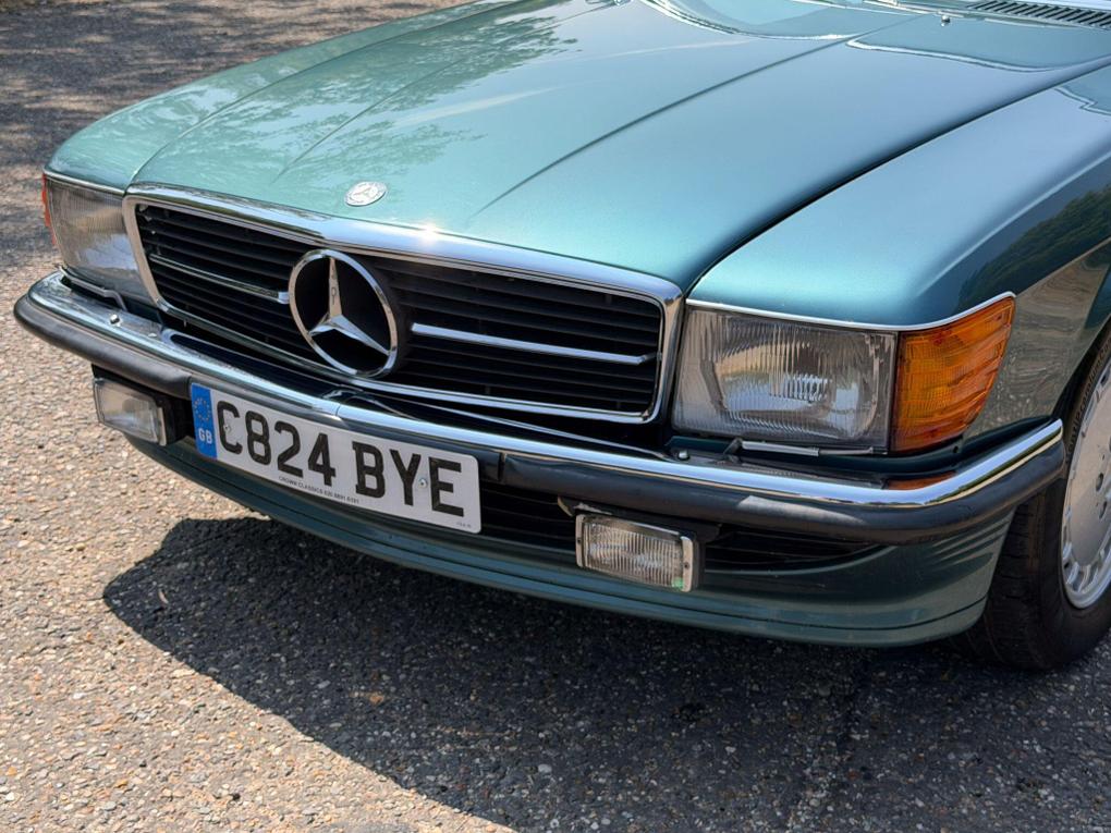 Used Mercedes-Benz 380 C824BYE 8