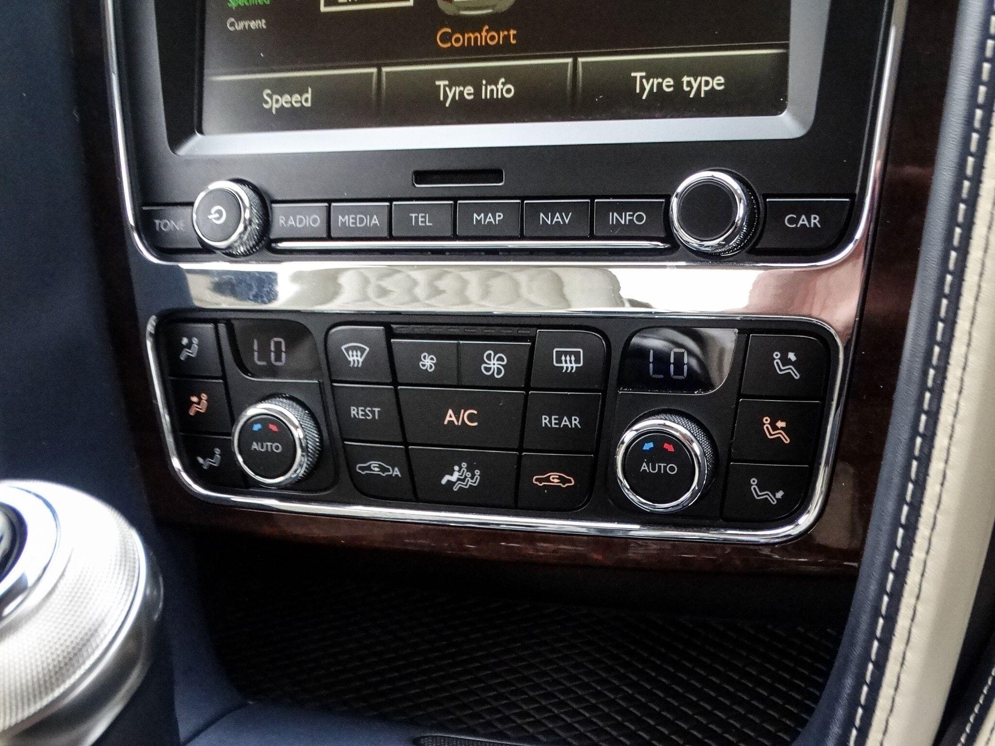 Bentley Continental 4.0 V8 GT S Coupe 2dr Petrol Auto 4WD Euro 6 (528 ps) — photo 23