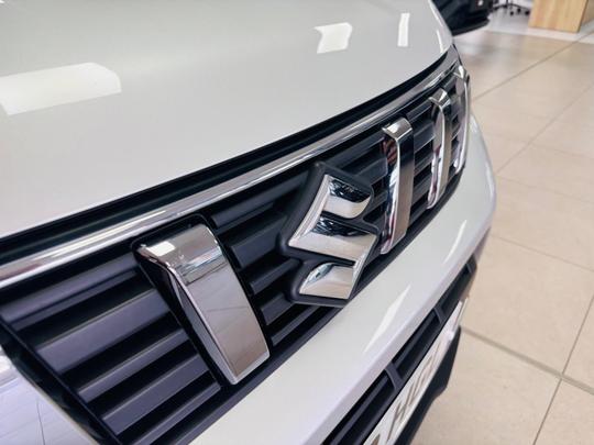 Suzuki Vitara Photo at-9a1bf7a2bce94b88b41523f4b982e3bd.jpg