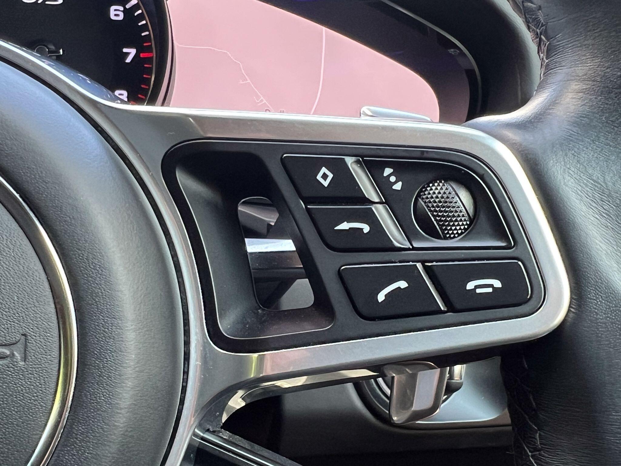 Porsche Cayenne 4.0T V8 GTS TiptronicS 4WD Euro 6 (s/s) 5dr — photo 32