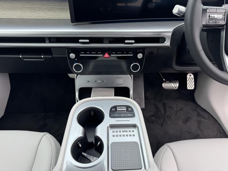 Hyundai IONIQ 9 Photo at-9a274b609f5c4d849d874aa150e38cc0.jpg