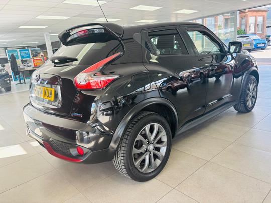 Nissan Juke Photo at-9a386b2764544bf1a0814d4d231d439c.jpg