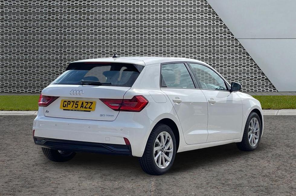 Audi A1 Photo at-9a4dacdb2695404c9a8c8dffe29de4d0.jpg