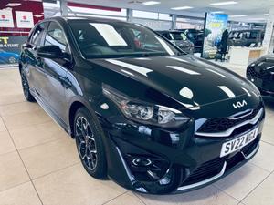 Kia Ceed Photo 0