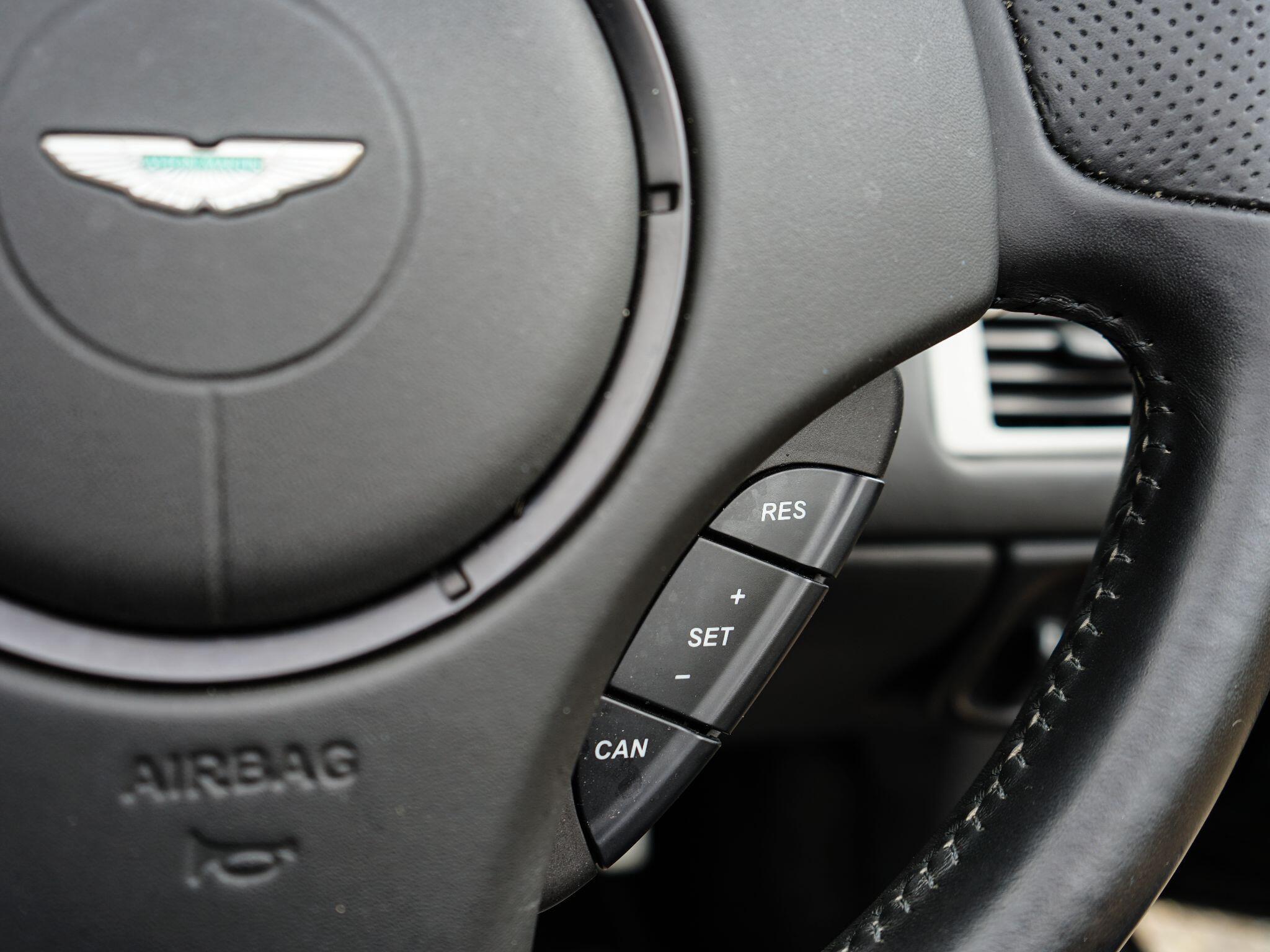 Aston Martin DB9 6.0 V12 Volante 2dr Petrol T-TronicII Euro 5 (470 bhp) — photo 28