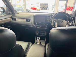 Mitsubishi Outlander Photo 24