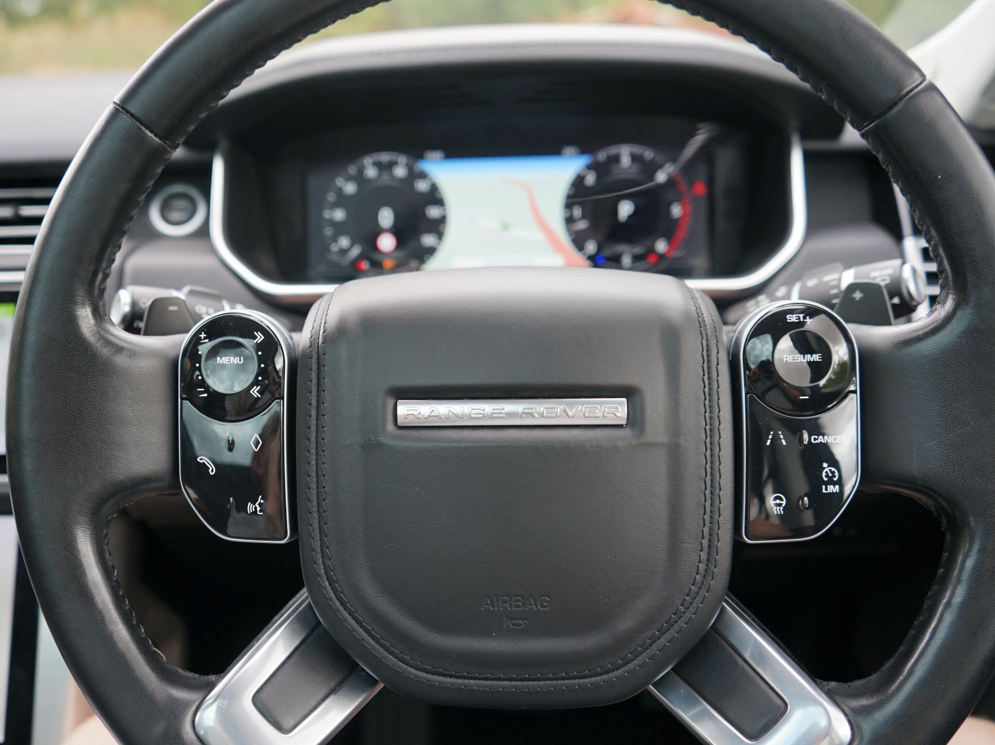Land Rover Range Rover 3.0 TD V6 Vogue SE SUV 5dr Diesel Auto 4WD Euro 6 (s/s) (258 ps) — photo 6