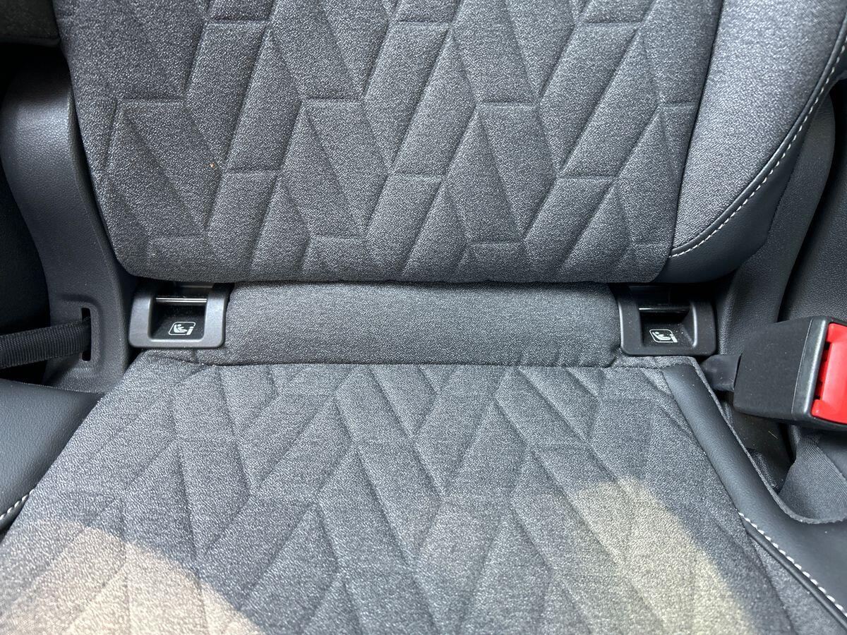 Volkswagen Tiguan Photo at-9b0b93f058e64827a64861b74c7ebc92.jpg