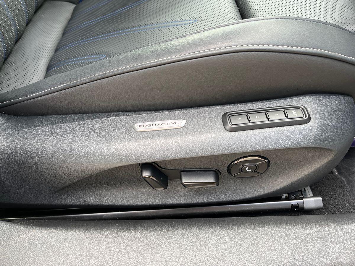 Volkswagen Passat Photo at-9b9900ded20e423c8e16bde0f5389739.jpg
