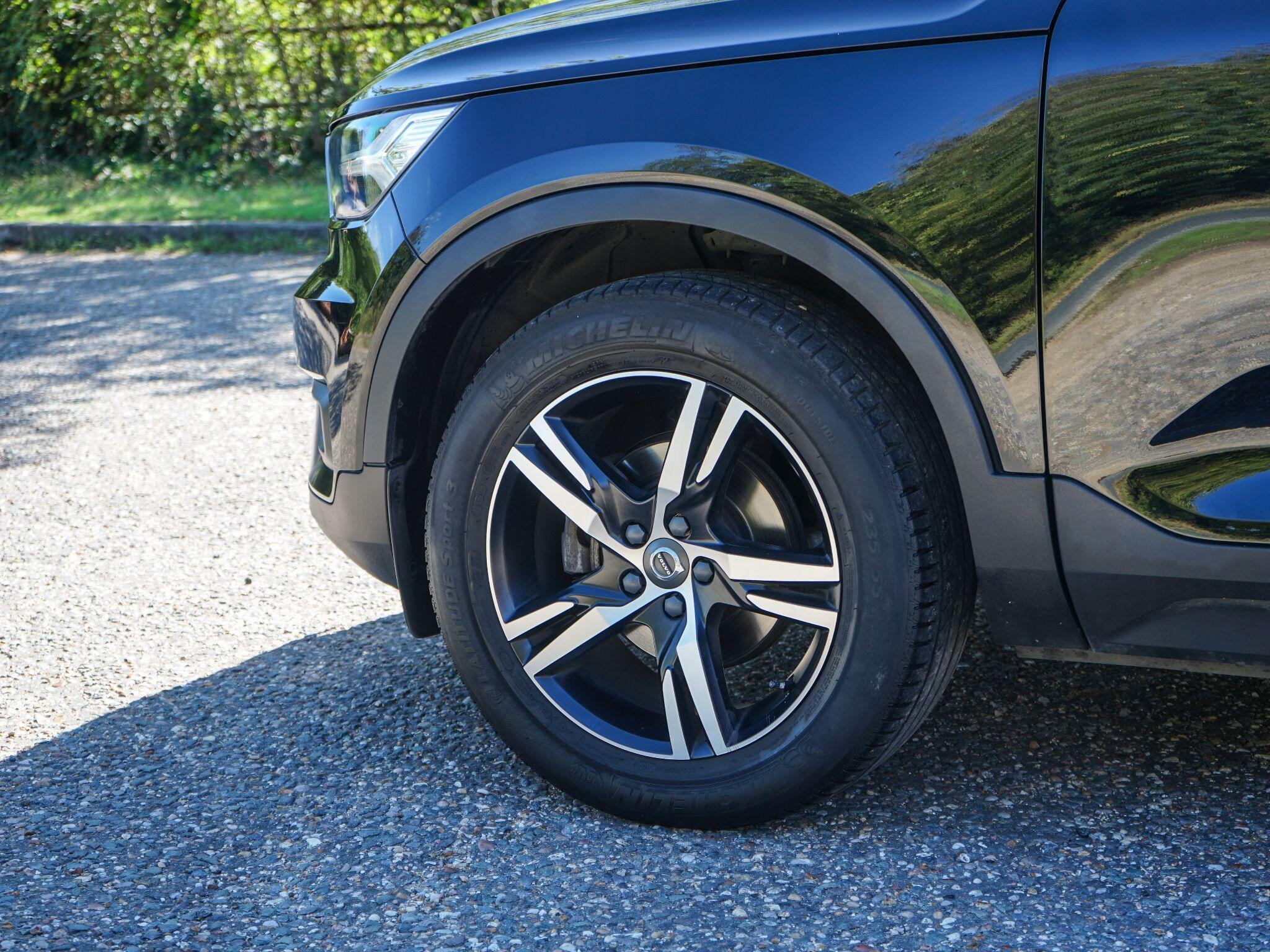 Volvo XC40 1.5 T3 R-Design Euro 6 (s/s) 5dr — photo 5