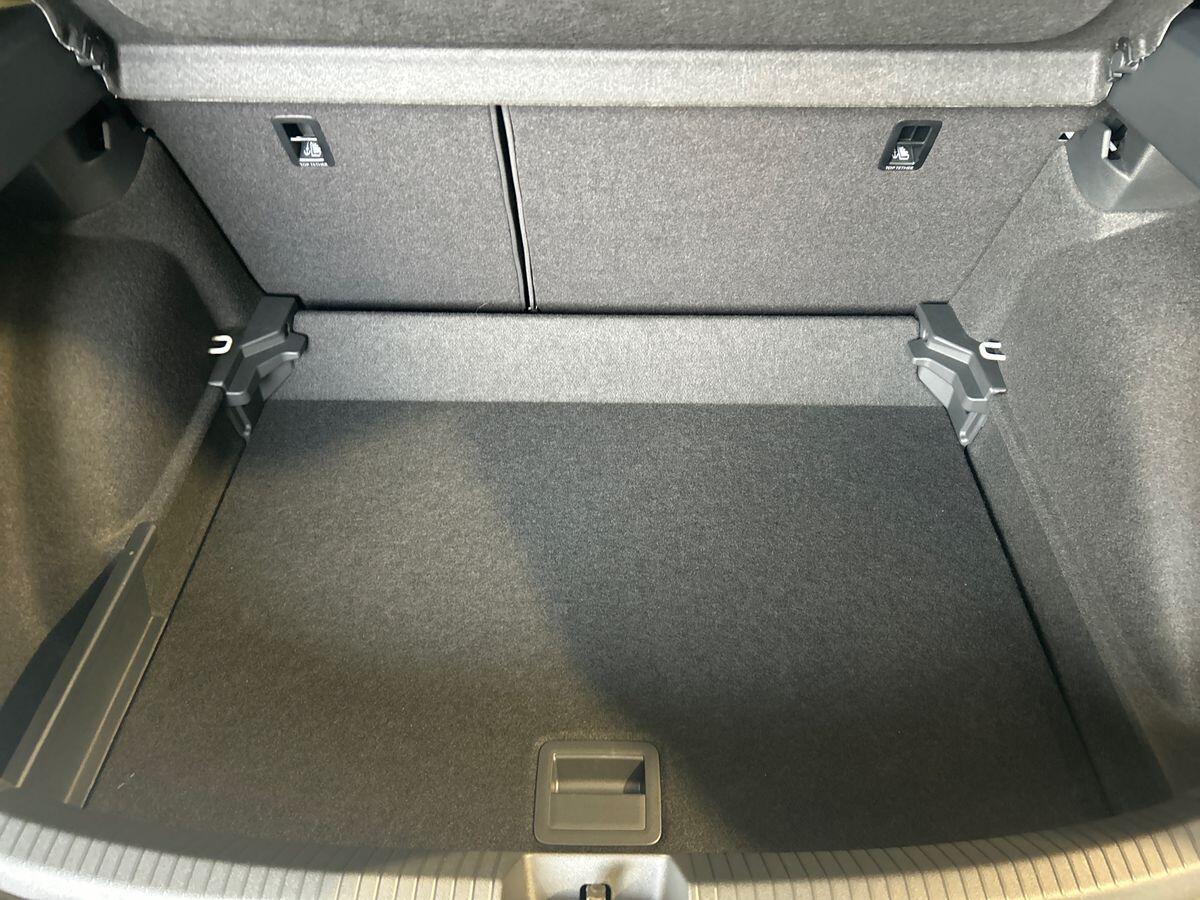 Volkswagen Taigo Photo at-9bf10df5955040449e2b395f35dc71b1.jpg