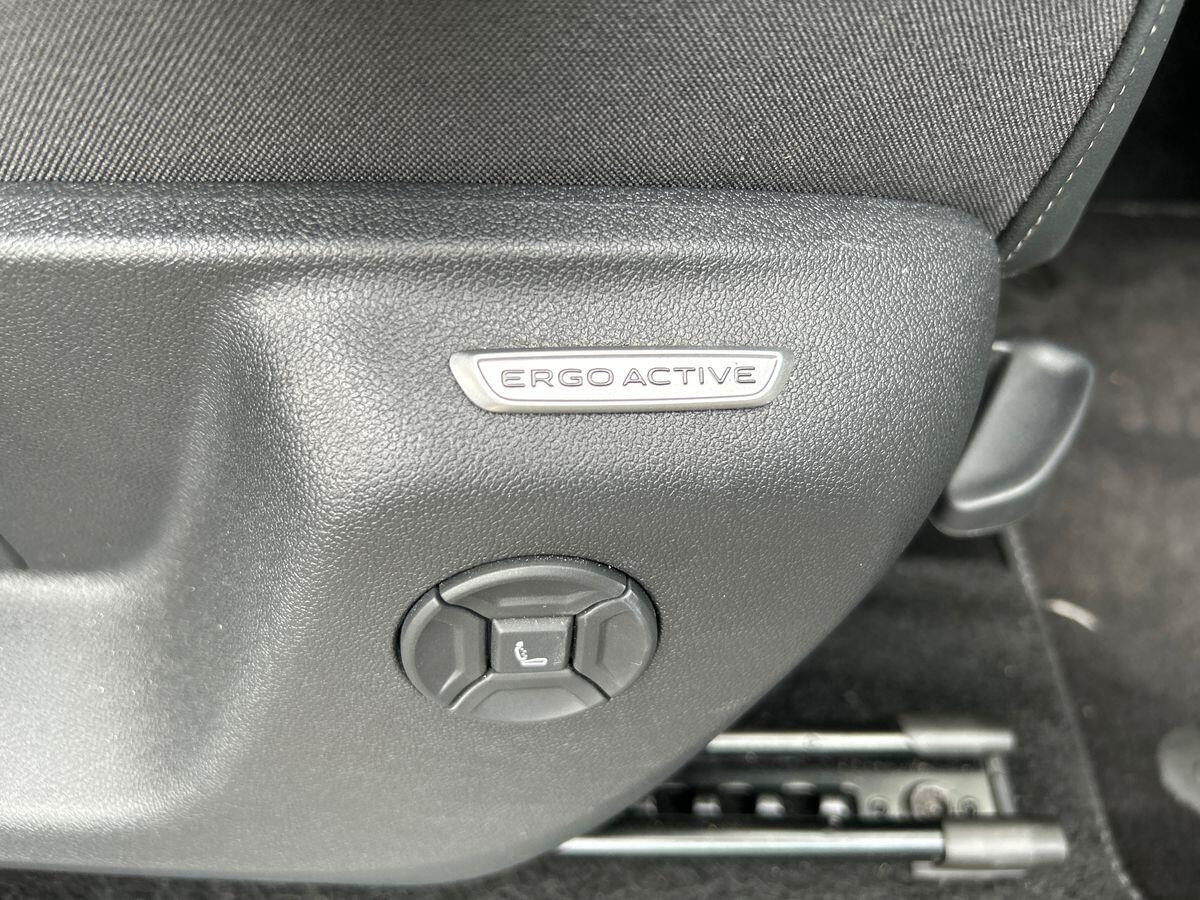 Volkswagen Tiguan Photo at-9bfe6746a33c4566bfee641b8d062c8f.jpg