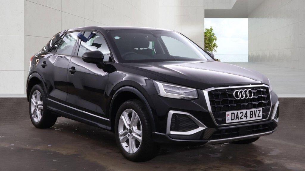 Audi Q2 listing photo