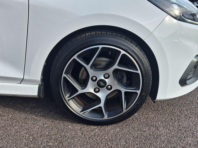 Ford Fiesta Photo at-9c455e436bb2406f89f0b699f37f6e46.jpg
