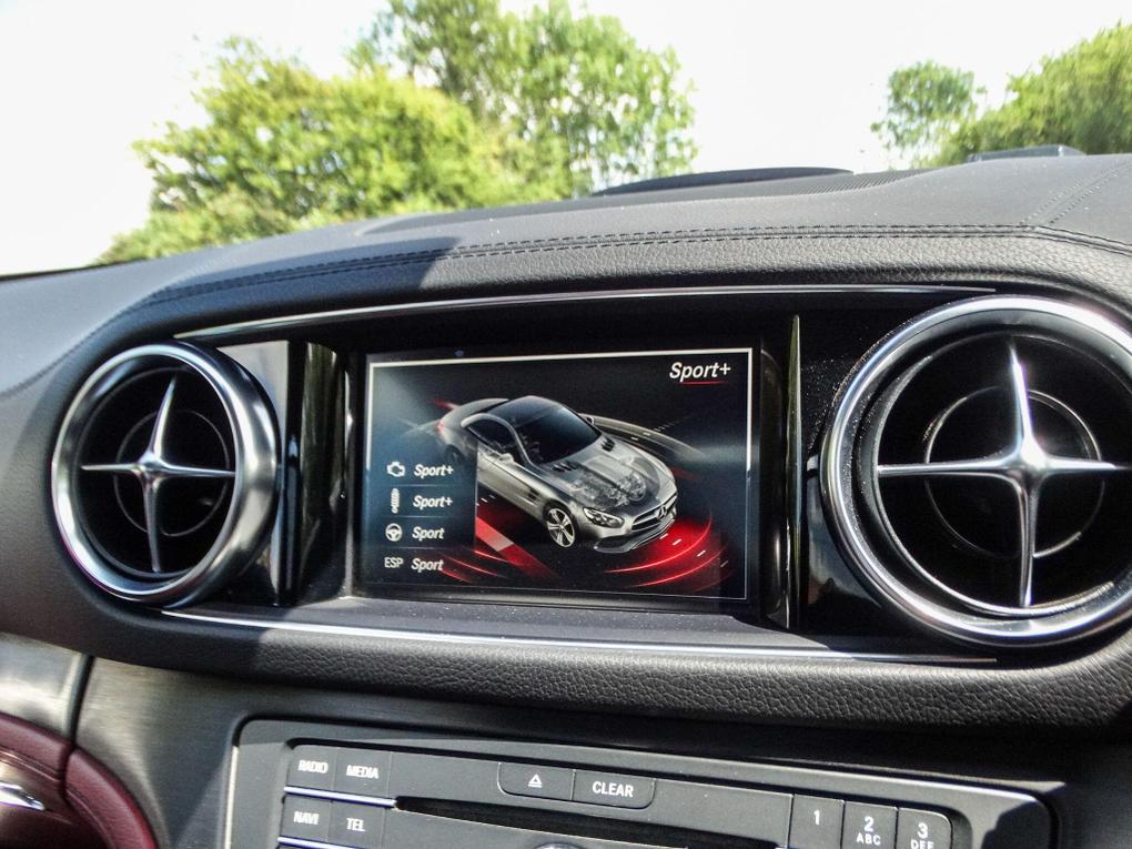 Used Mercedes-Benz SL YE17DFY 26