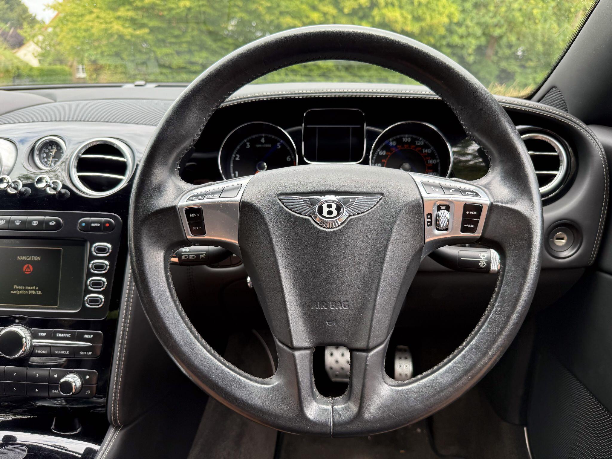 Bentley Continental 6.0 W12 GTC Speed Convertible 2dr Petrol Auto 4WD Euro 4 (610 ps) — photo 7
