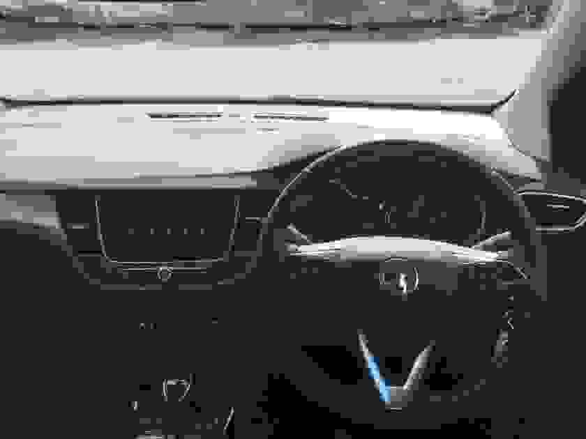 Vauxhall Crossland Photo at-9c75c4f87e9a4f11815923ad639f7d3d.jpg
