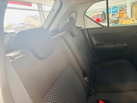 Suzuki Ignis Photo at-9cb063bd838f4eaab850f436a7ebebc3.jpg