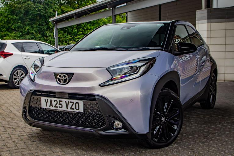 Used Toyota Aygo X YA25VZO 10